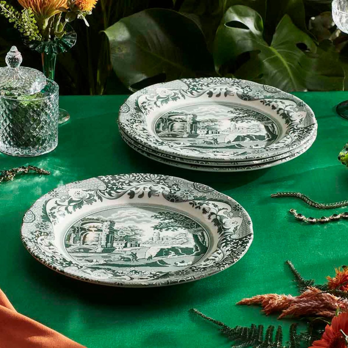 Heritage Green Italian Set of 4 Dinner Plates image number null